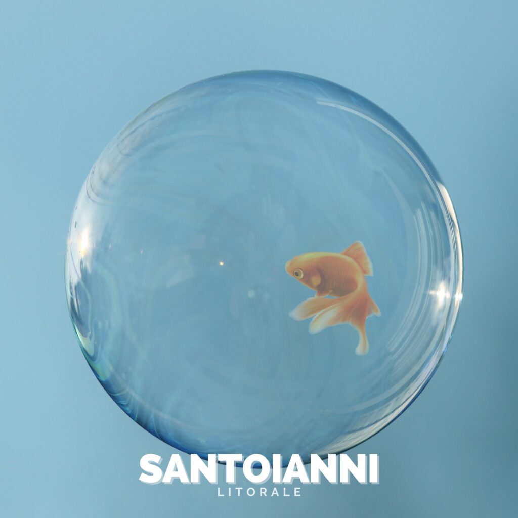 Dopo la “rinascita artistica” con “Stazione di sosta”, Santoianni torna con il nuovo singolo “Litorale”